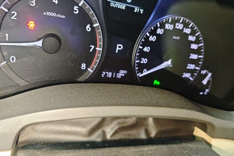 Used Lexus RX Classic 2012 270 Elegant Edition Odometer Close Up