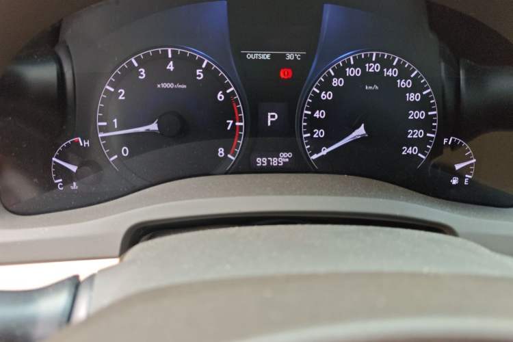 Used Lexus RX Classic 2012 270 Elegant Edition Odometer Close Up