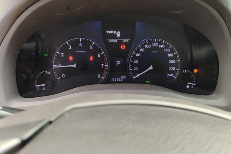 Used Lexus RX Classic 2012 350 Prestige Edition Odometer Close Up