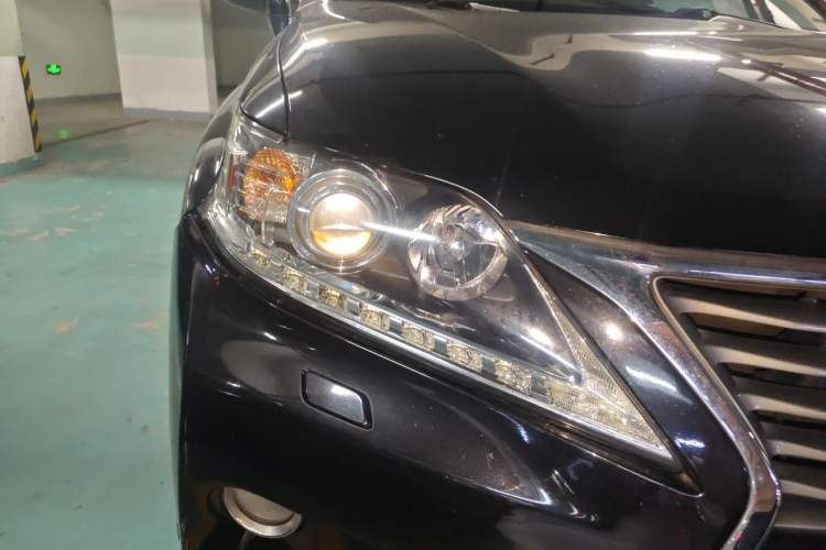Used Lexus RX Classic 2012 270 Luxury Edition Right Front Headlight