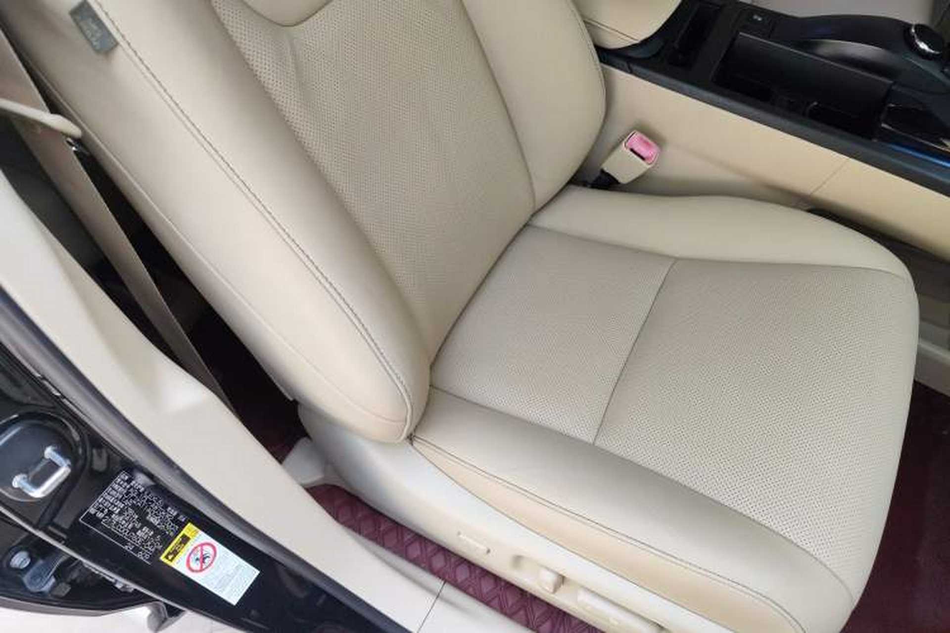 Used Lexus RX Classic 2012 270 Elegant Edition Right Front Seat