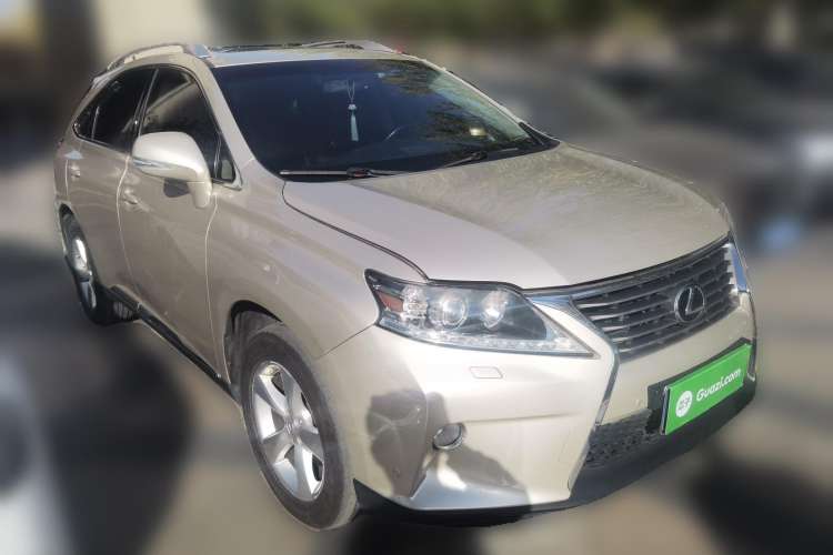 Used Lexus RX Classic 2012 270 Luxury Edition Front Right 45 Deg