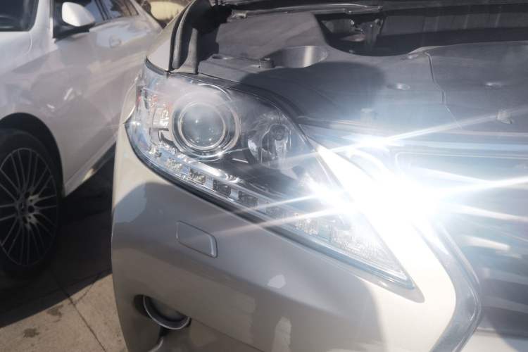 Used Lexus RX Classic 2012 270 Luxury Edition Right Front Headlight