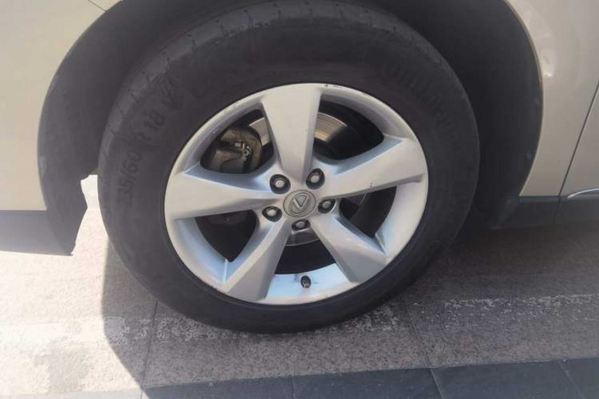 Used Lexus RX Classic 2012 270 Luxury Edition Right Front Wheel Hub