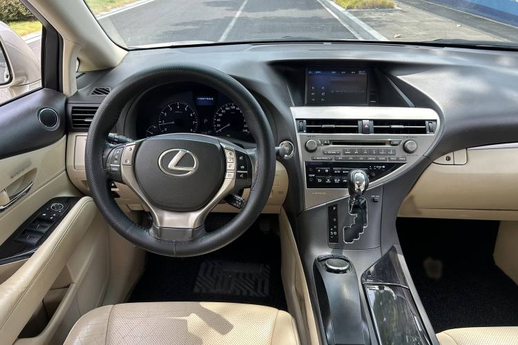 Used Lexus RX Classic 2012 270 Elegant Edition Interior 1