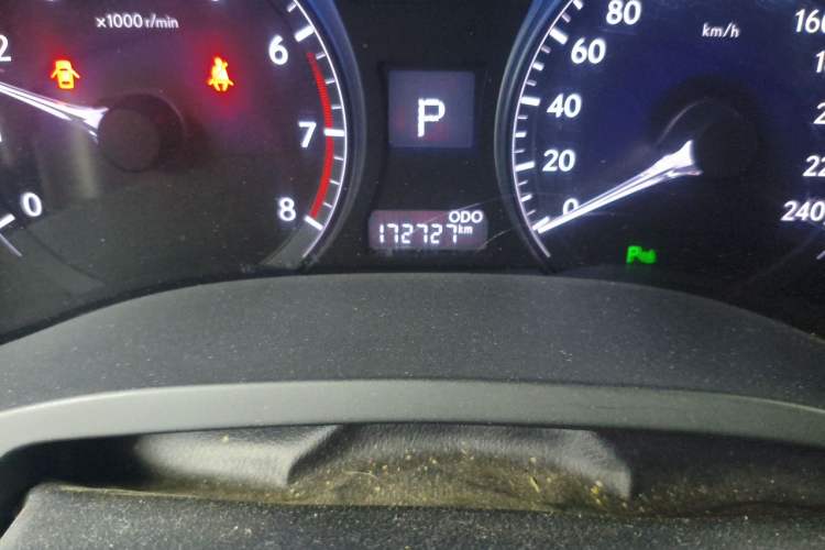 Used Lexus RX Classic 2012 270 Elegant Edition Odometer Close Up