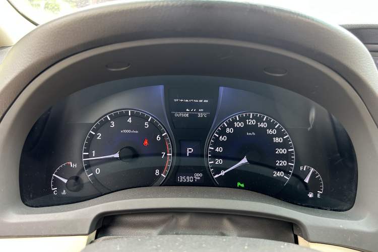 Used Lexus RX Classic 2012 270 Elegant Edition Odometer Close Up