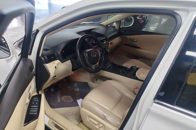 Used Lexus RX Classic 2012 270 Elegant Edition Driver Seat