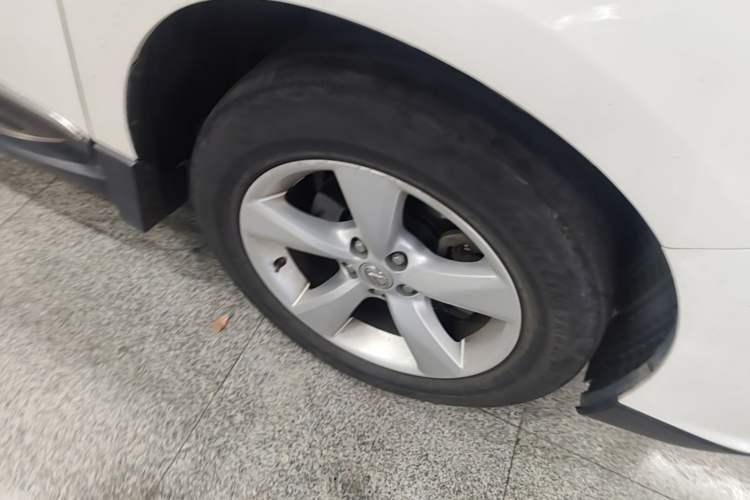 Used Lexus RX Classic 2012 270 Elegant Edition Right Front Wheel Hub