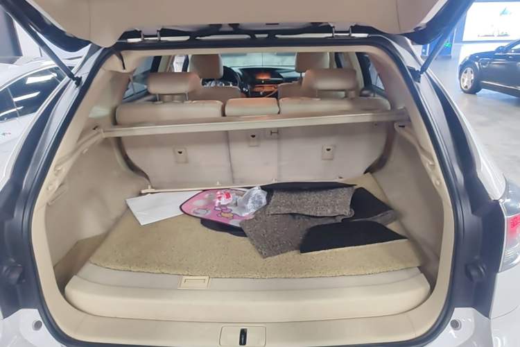 Used Lexus RX Classic 2012 270 Elegant Edition Trunk