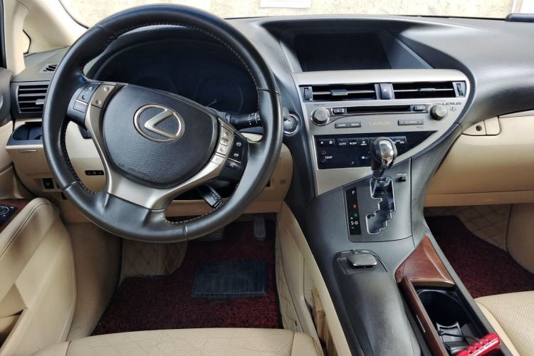 Used Lexus RX Classic 2012 270 Luxury Edition Center Console