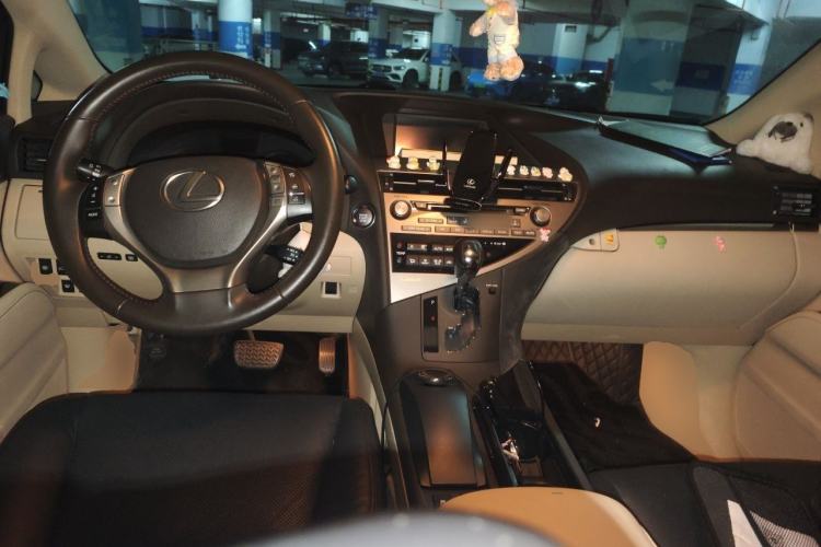 Used Lexus RX Classic 2012 270 Elegant Edition Center Console