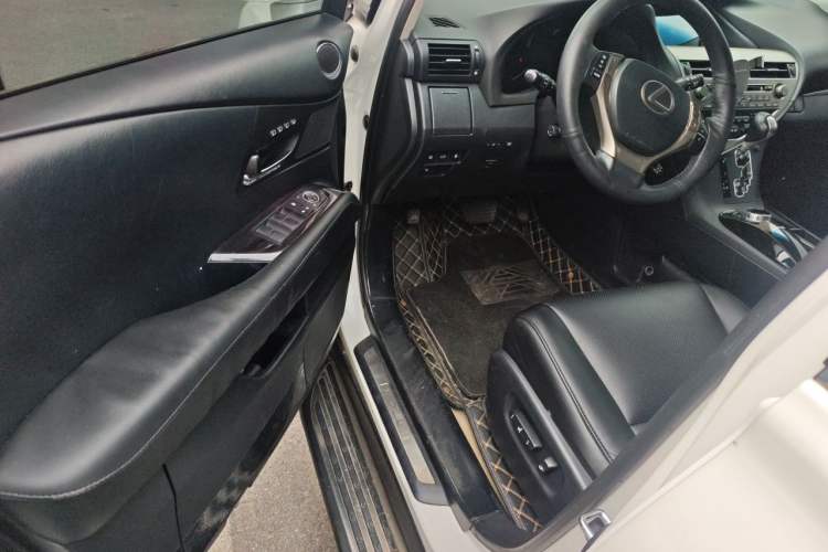 Used Lexus RX Classic 2012 270 Elegant Edition Driver Seat