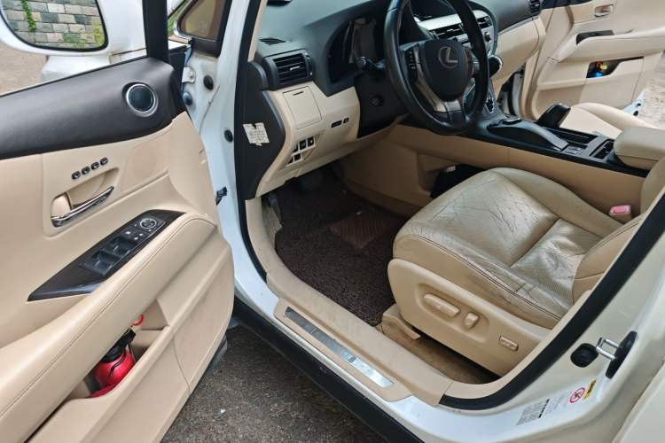 Used Lexus RX Classic 2012 270 Luxury Edition Driver Seat
