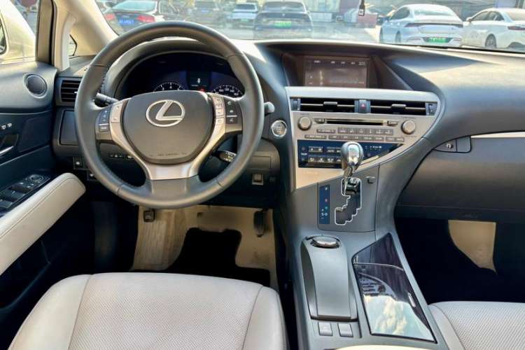Used Lexus RX Classic 2012 270 Elegant Edition Interior 1