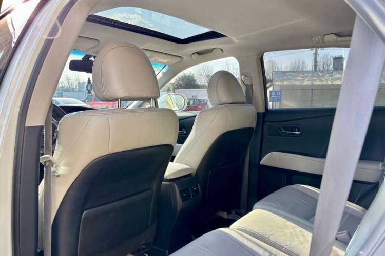 Used Lexus RX Classic 2012 270 Elegant Edition Interior 6