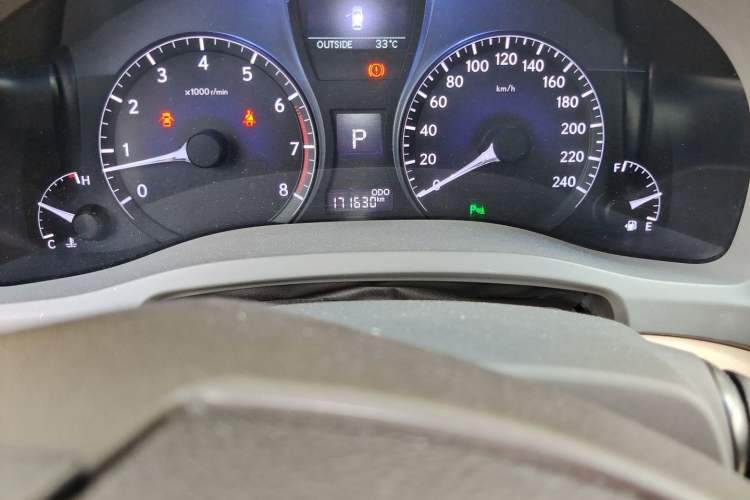 Used Lexus RX Classic 2012 270 Luxury Edition Odometer Close Up