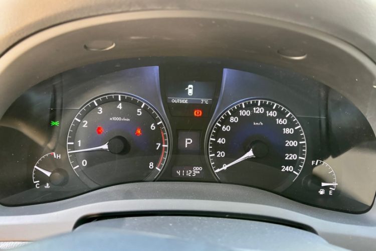 Used Lexus RX Classic 2012 270 Elegant Edition Odometer Close Up
