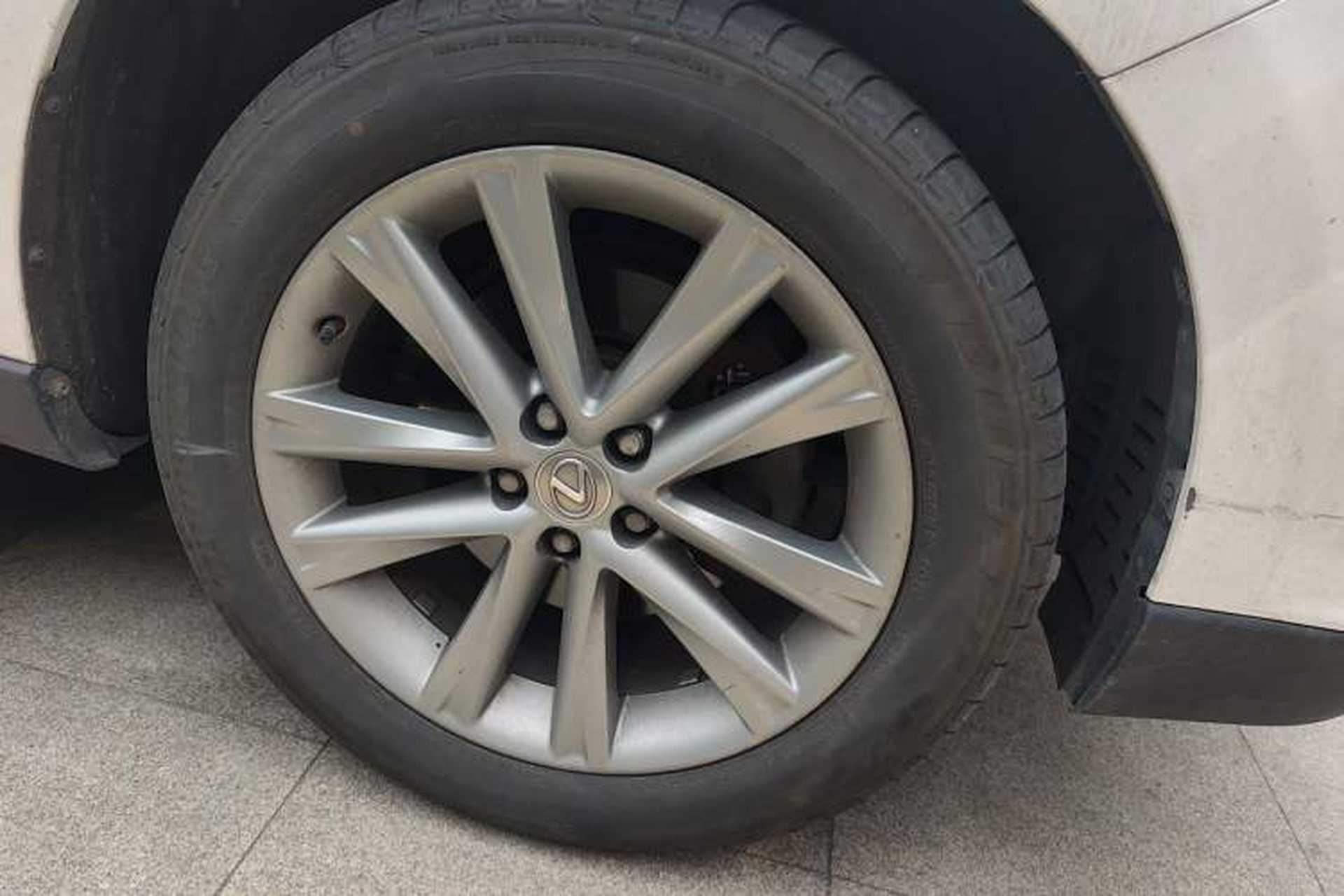 Used Lexus RX Classic 2012 450h Right Front Wheel Hub
