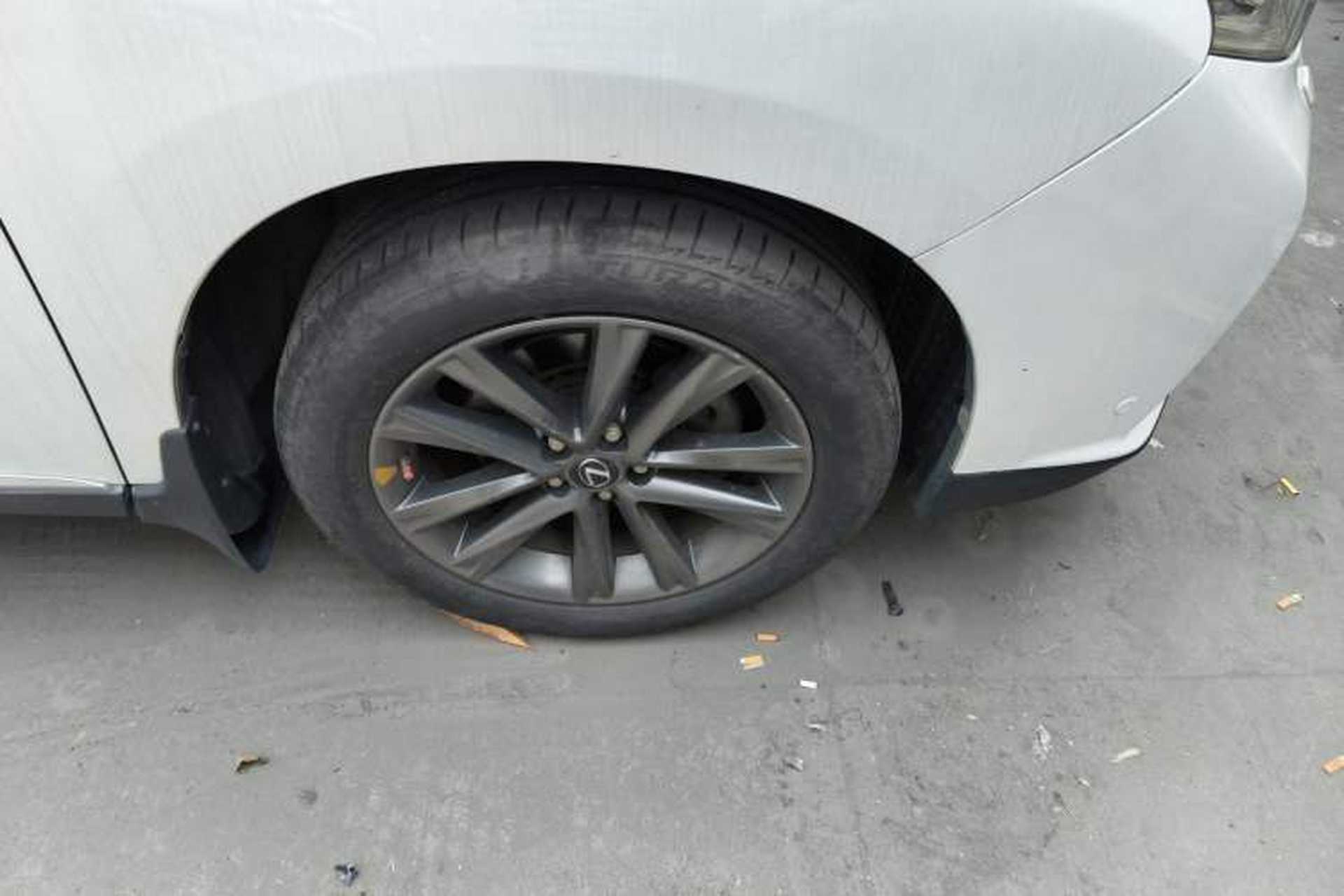 Used Lexus RX Classic 2012 350 F SPORT Right Front Wheel Hub