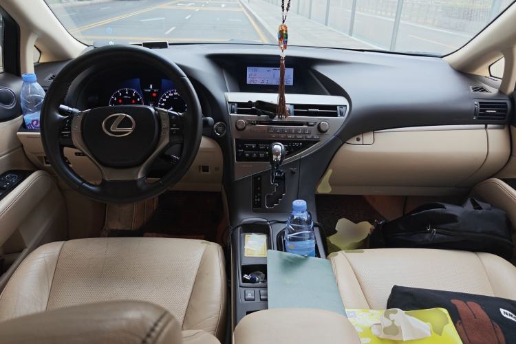Used Lexus RX Classic 2012 270 Elegant Edition Center Console