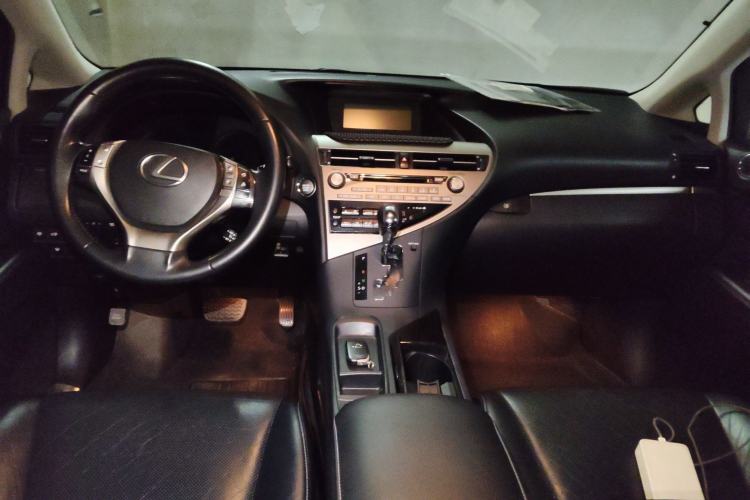 Used Lexus RX Classic 2012 270 Elegant Edition Center Console