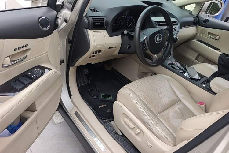 Used Lexus RX Classic 2012 270 Elegant Edition Driver Seat