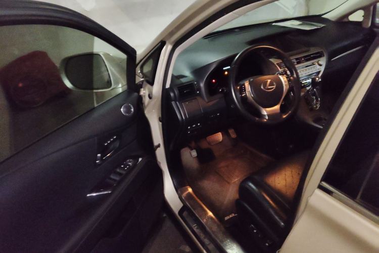 Used Lexus RX Classic 2012 270 Elegant Edition Driver Seat