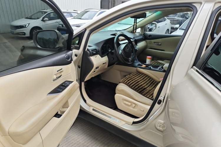 Used Lexus RX Classic 2012 270 Elegant Edition Driver Seat