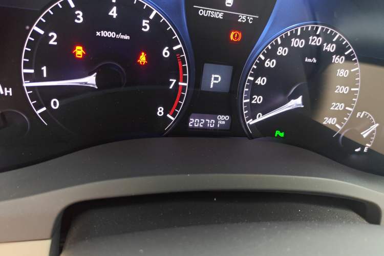 Used Lexus RX Classic 2012 270 Elegant Edition Odometer Close Up