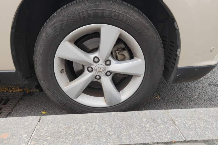 Used Lexus RX Classic 2012 270 Elegant Edition Right Front Wheel Hub