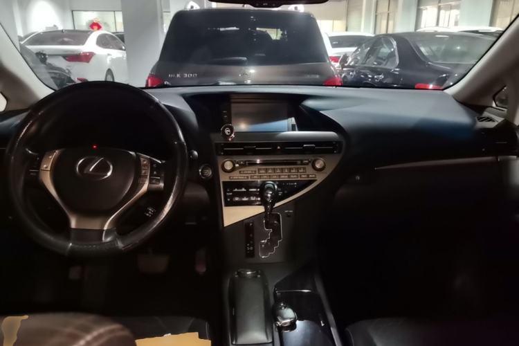 Used Lexus RX Classic 2013 270 Elite Edition Center Console