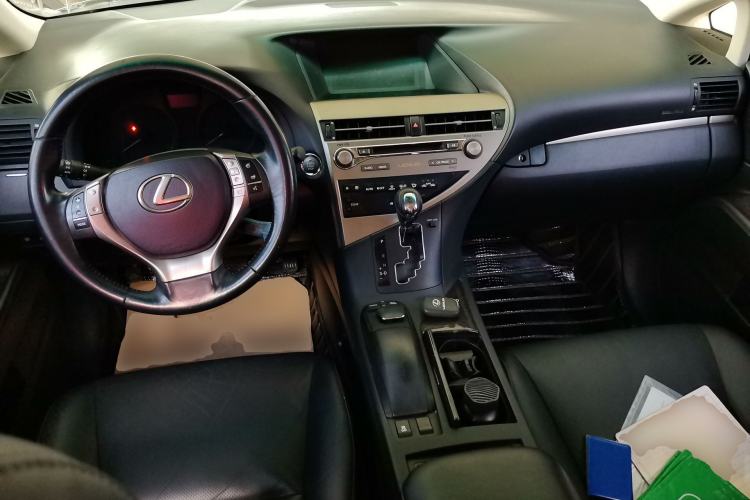 Used Lexus RX Classic 2013 270 Luxury Edition Center Console