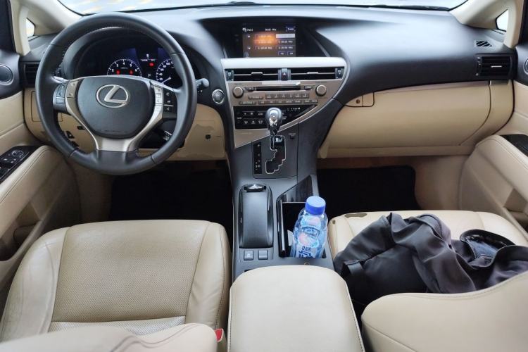 Used Lexus RX Classic 2013 270 Elegant Edition Center Console
