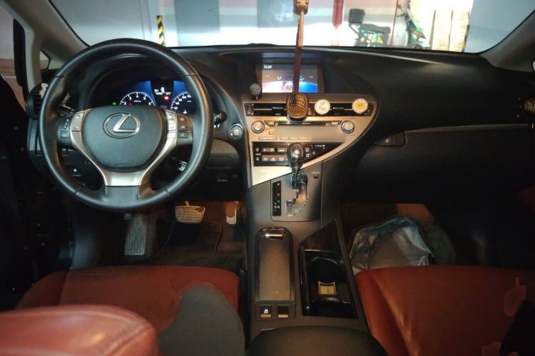 Used Lexus RX Classic 2013 270 Elite Edition Center Console