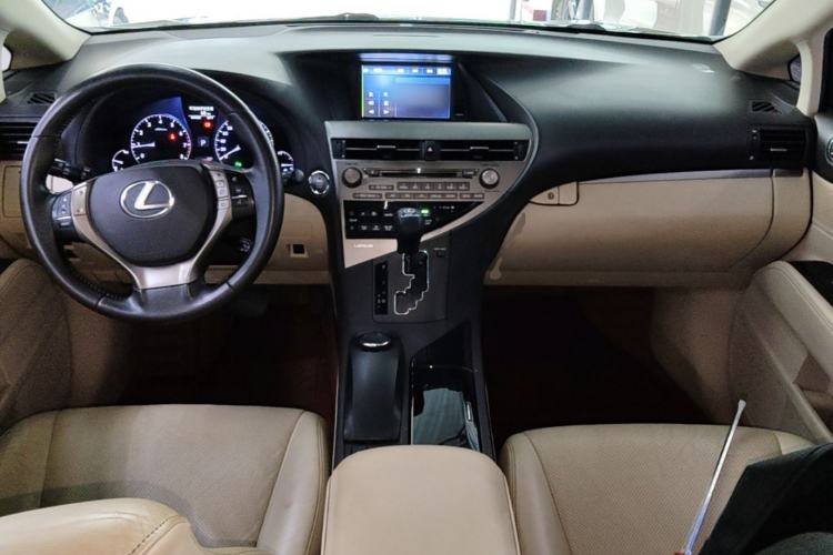Used Lexus RX Classic 2013 270 Elegant Edition Center Console