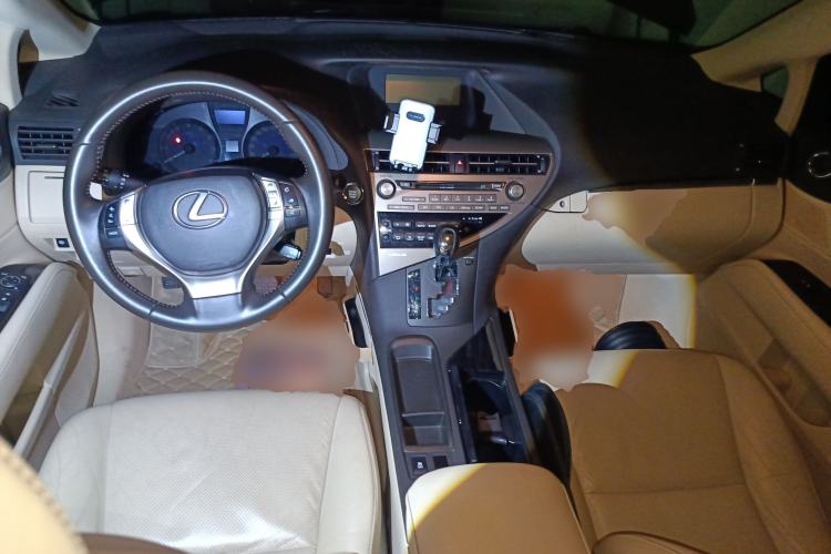 Used Lexus RX Classic 2013 270 Elite Edition Center Console