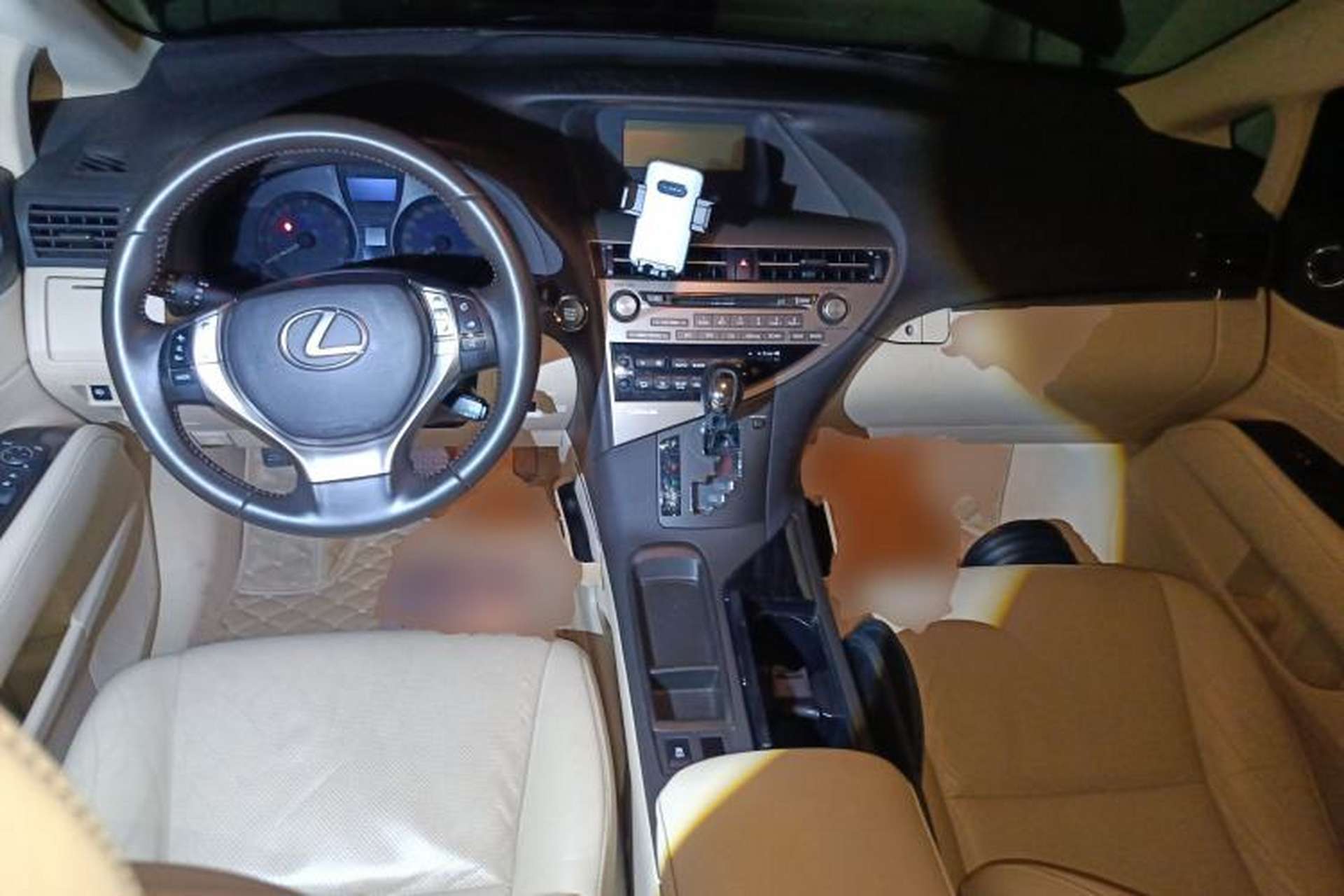 Used Lexus RX Classic 2013 270 Elite Edition Center Console