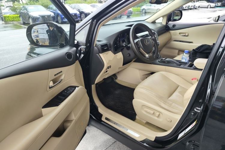 Used Lexus RX Classic 2013 270 Elegant Edition Driver Seat