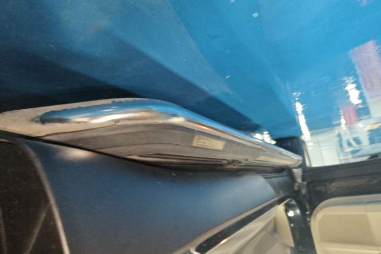 Used Lexus RX Classic 2013 270 Luxury Edition Left Side Sill