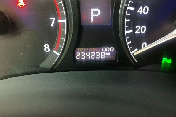 Used Lexus RX Classic 2013 270 Luxury Edition Odometer Close Up
