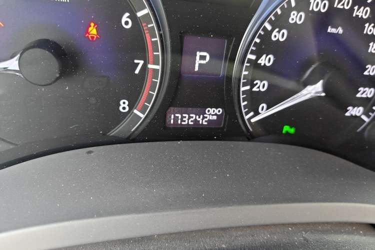 Used Lexus RX Classic 2013 270 Elite Edition Odometer Close Up