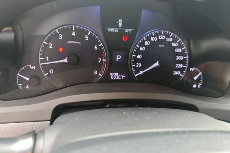Used Lexus RX Classic 2013 350 Elegant Edition Odometer Close Up