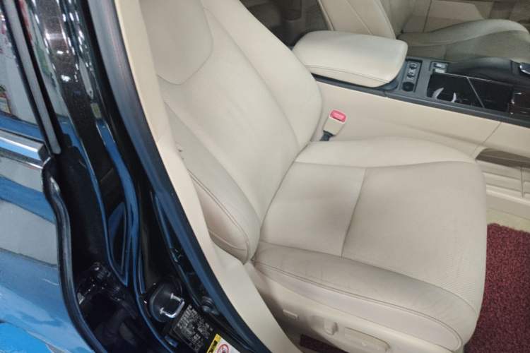 Used Lexus RX Classic 2013 270 Luxury Edition Right Front Seat