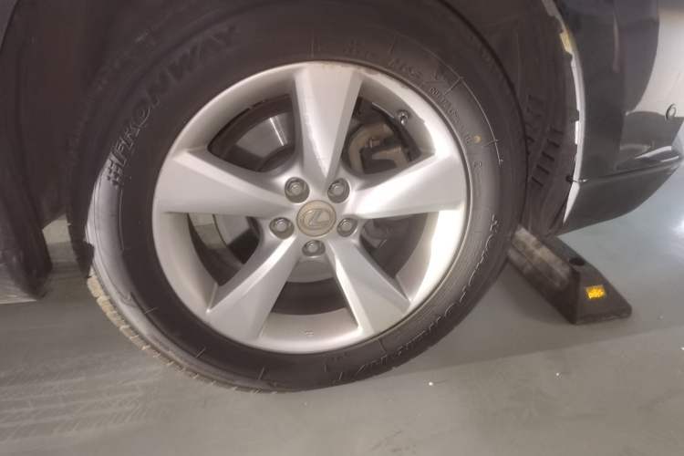 Used Lexus RX Classic 2013 270 Elegant Edition Right Front Wheel Hub