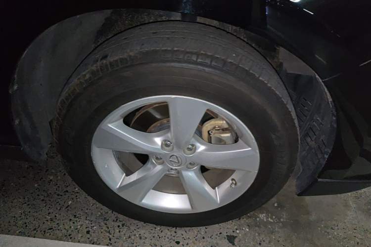 Used Lexus RX Classic 2013 270 Elite Edition Right Front Wheel Hub