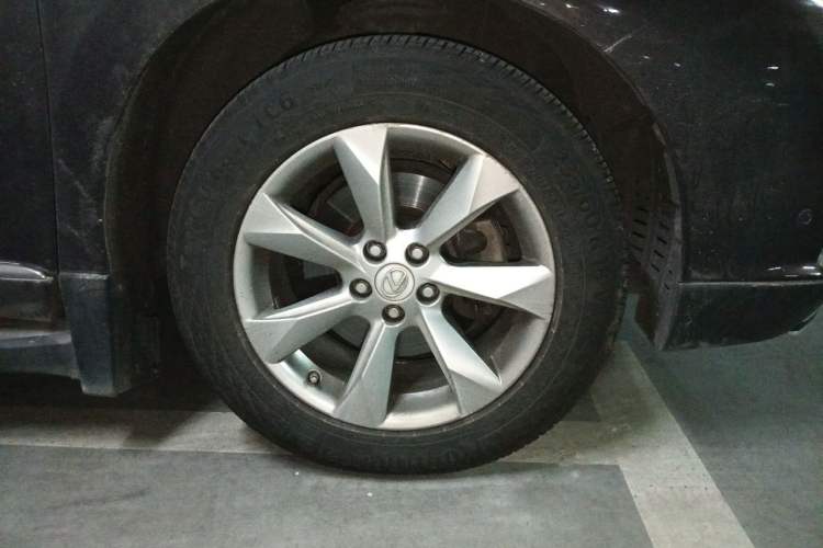 Used Lexus RX Classic 2013 270 Elite Edition Right Front Wheel Hub