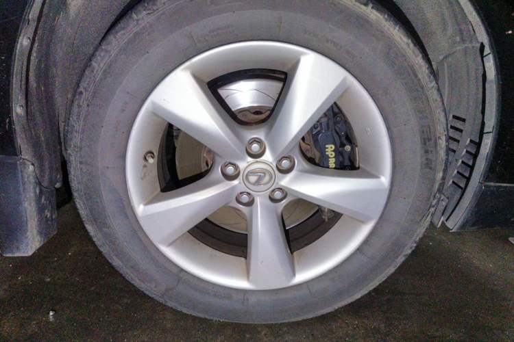 Used Lexus RX Classic 2013 270 Mark Levinson Limited Edition Right Front Wheel Hub