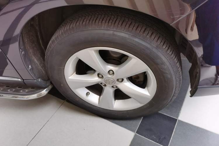 Used Lexus RX Classic 2013 270 Elite Edition Right Front Wheel Hub