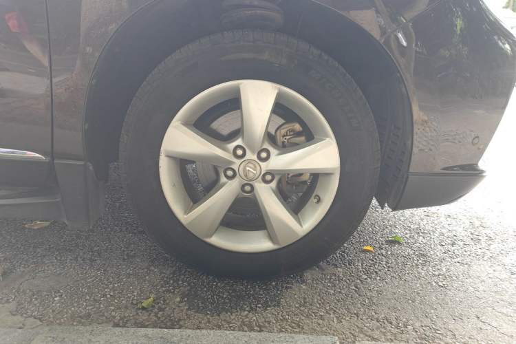 Used Lexus RX Classic 2013 270 Elegant Edition Right Front Wheel Hub